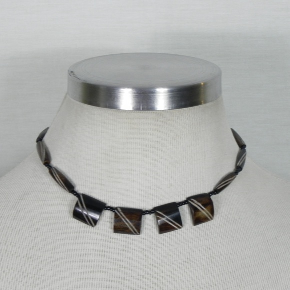 Vintage | Carved Necklace Brown Natural Look - Picture 2 of 7